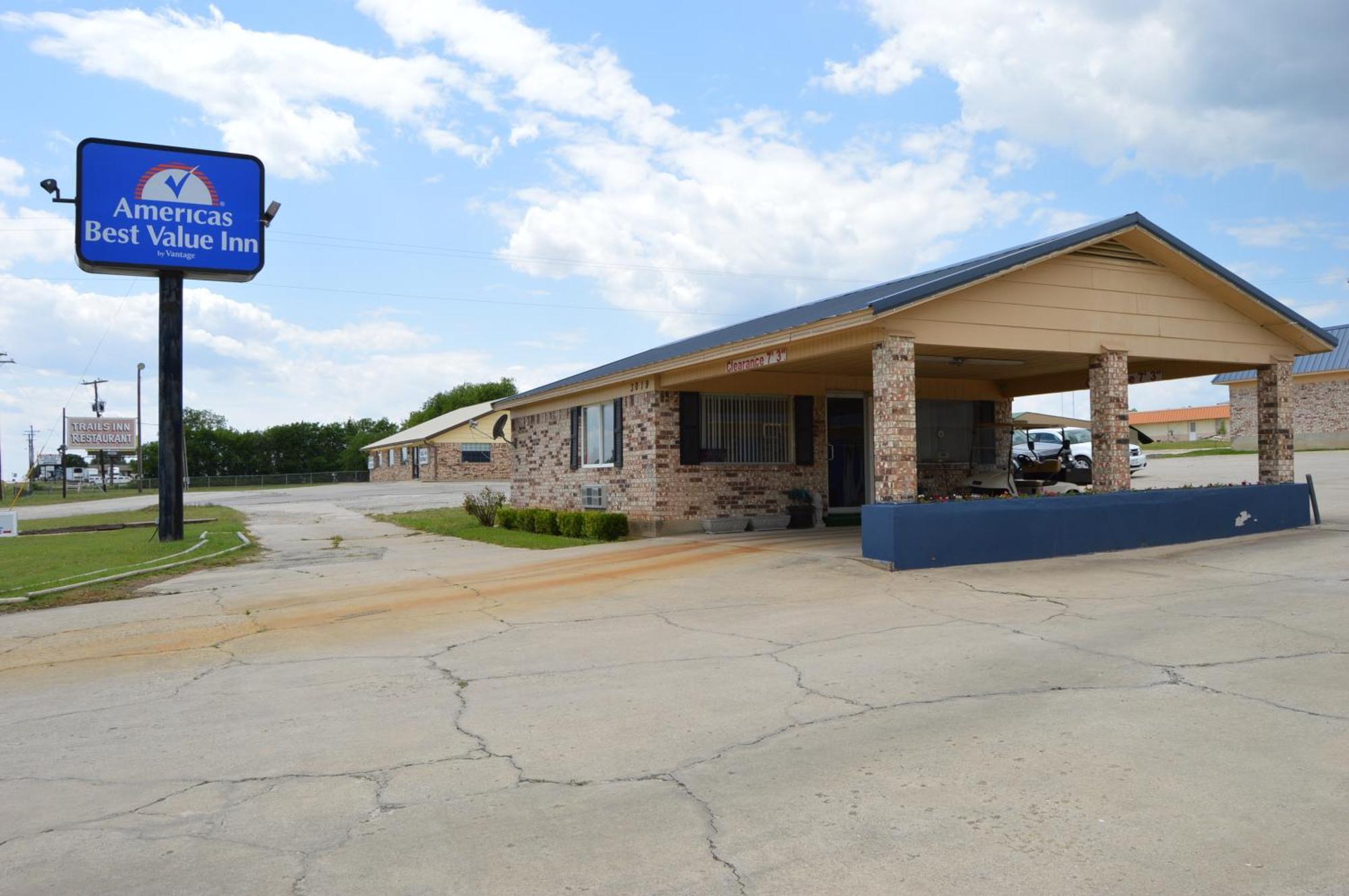 Americas Best Value Inn Gainesville Tx Εξωτερικό φωτογραφία