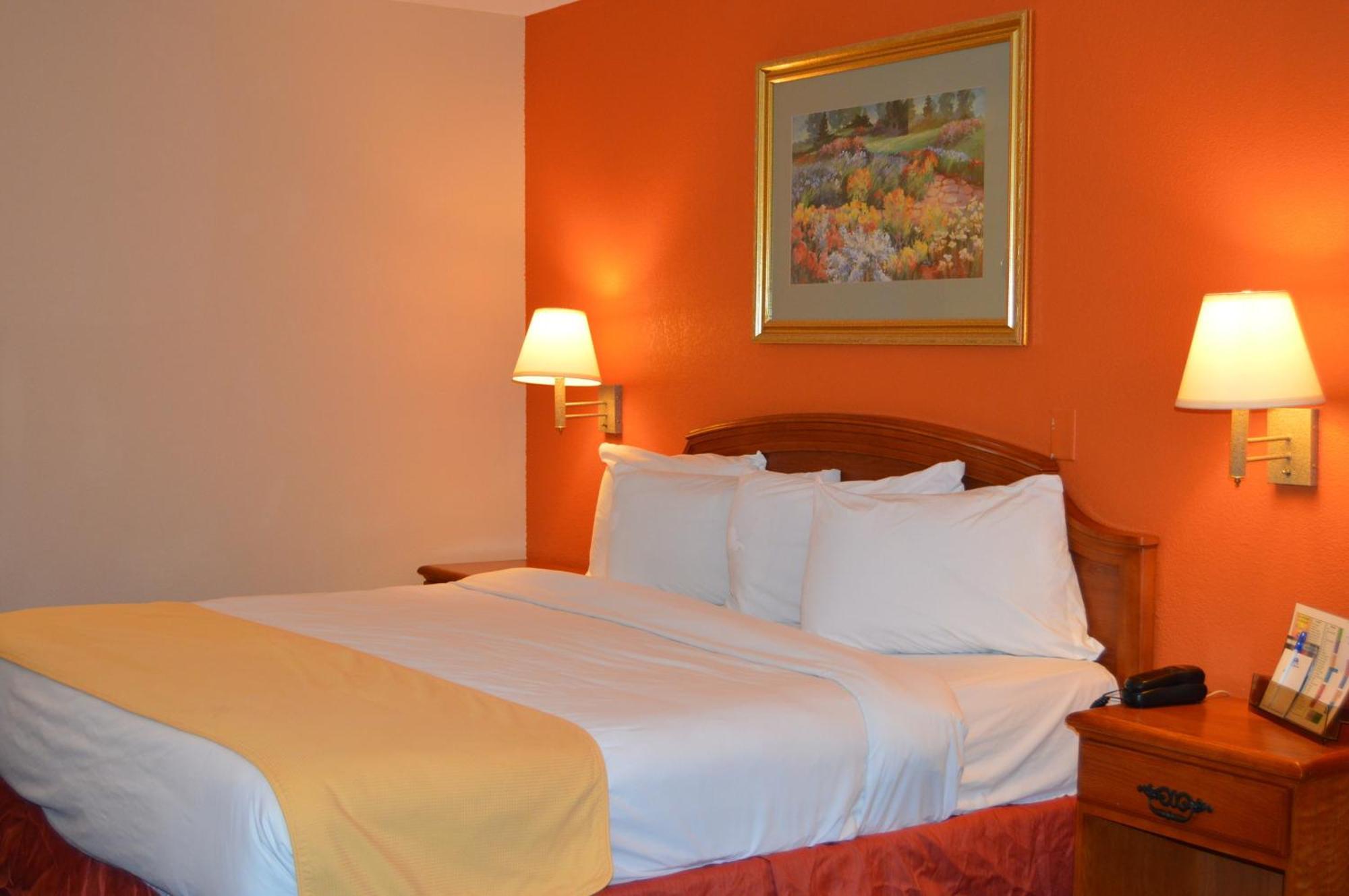 Americas Best Value Inn Gainesville Tx Εξωτερικό φωτογραφία
