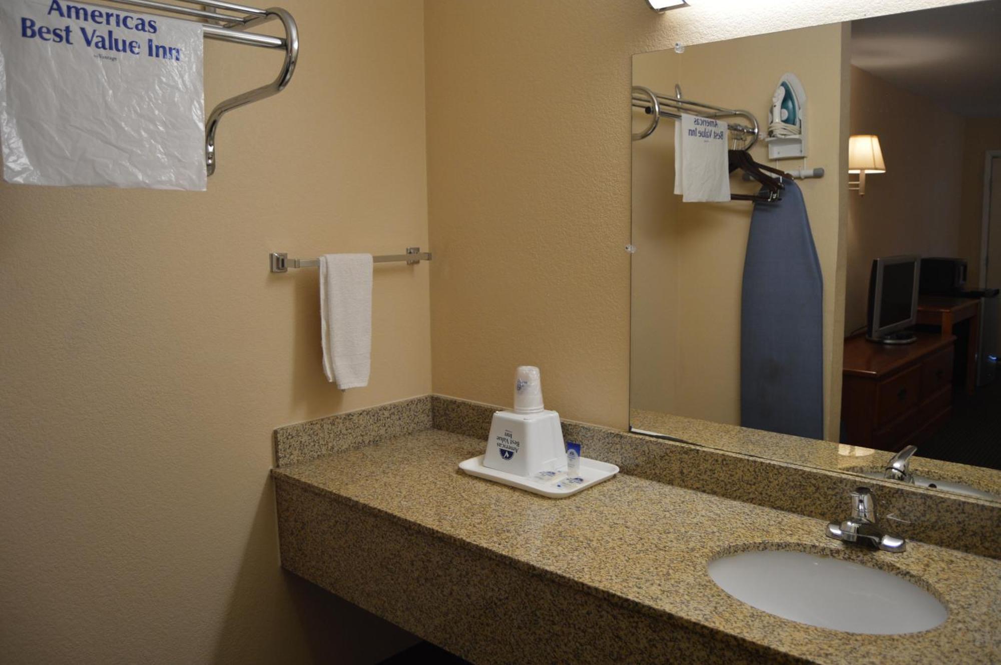 Americas Best Value Inn Gainesville Tx Εξωτερικό φωτογραφία