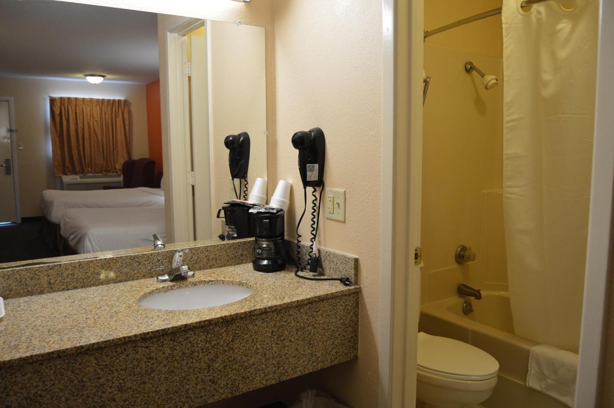 Americas Best Value Inn Gainesville Tx Εξωτερικό φωτογραφία