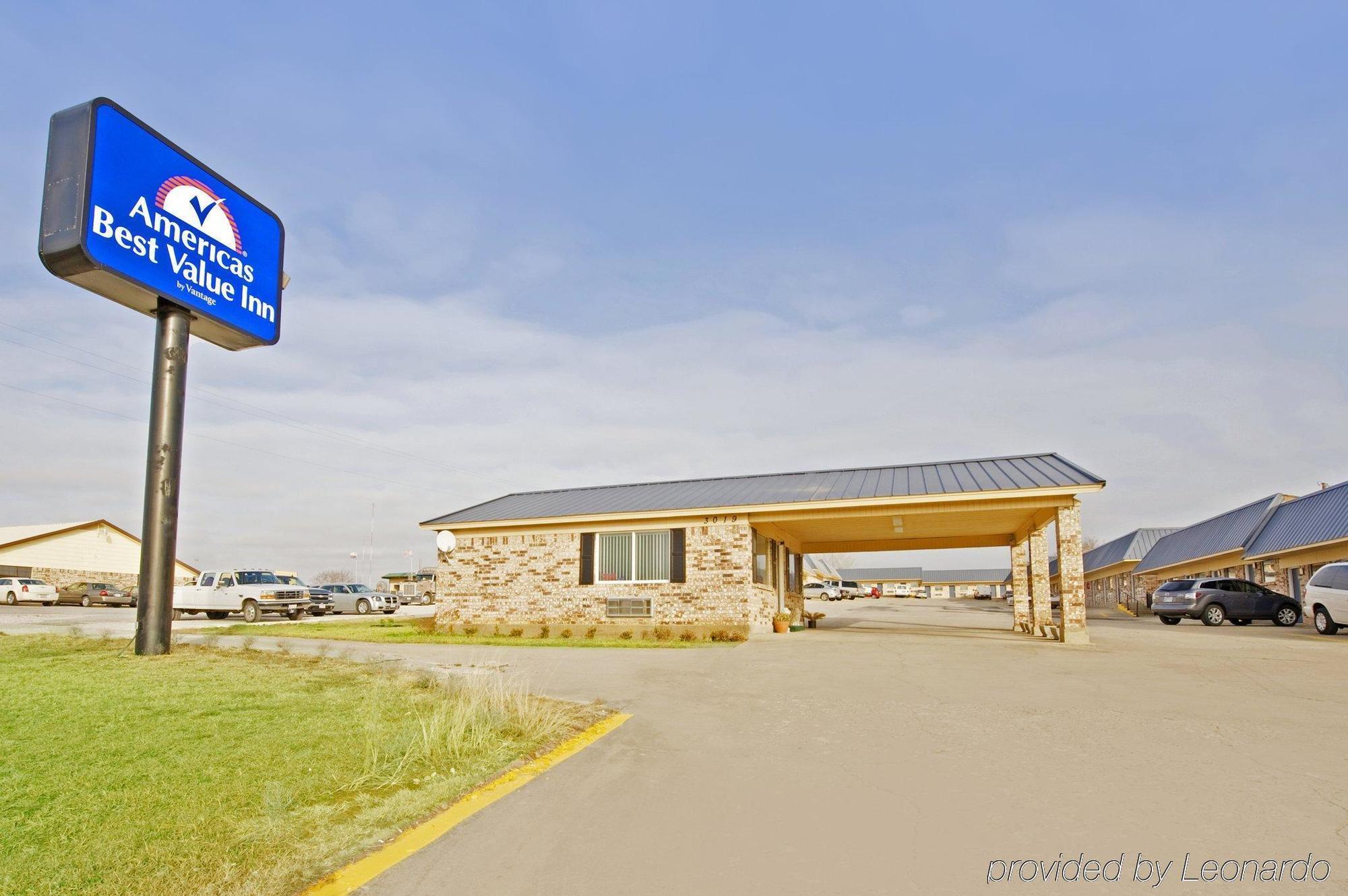 Americas Best Value Inn Gainesville Tx Εξωτερικό φωτογραφία