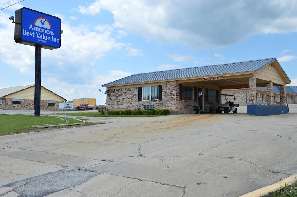 Americas Best Value Inn Gainesville Tx Εξωτερικό φωτογραφία